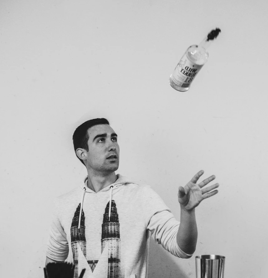 FLAIR BARTENDER HIRE